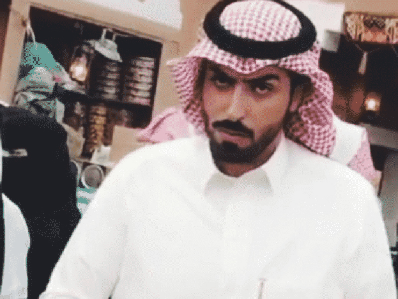 اضغط لمشاهدة الفيديو: بعد بائع الكليجا، مزيون الجنادرية يثير إعجاب السعوديات بمواقع التواصل الاجتماعي